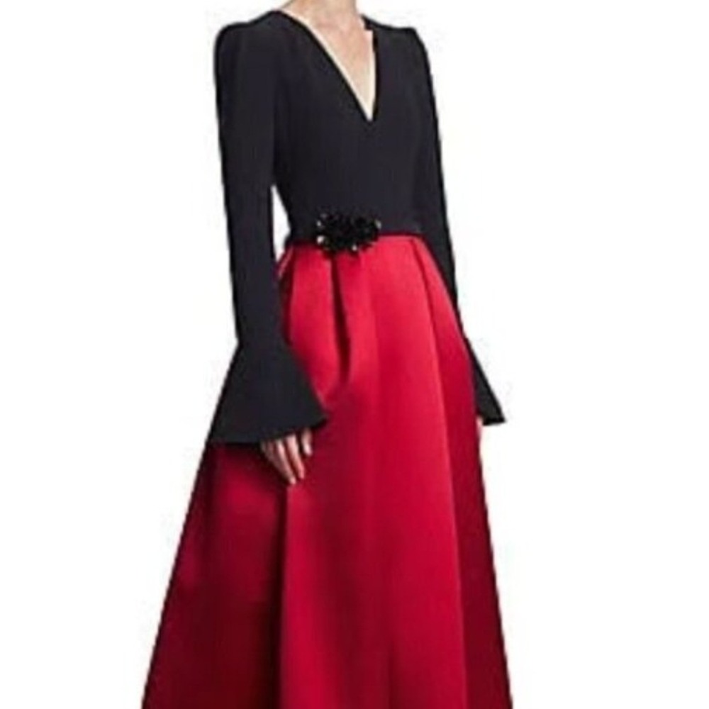 Theia Evening Gown Women 6 Black Red  Bell Sleeve Floral Applique V-Neck